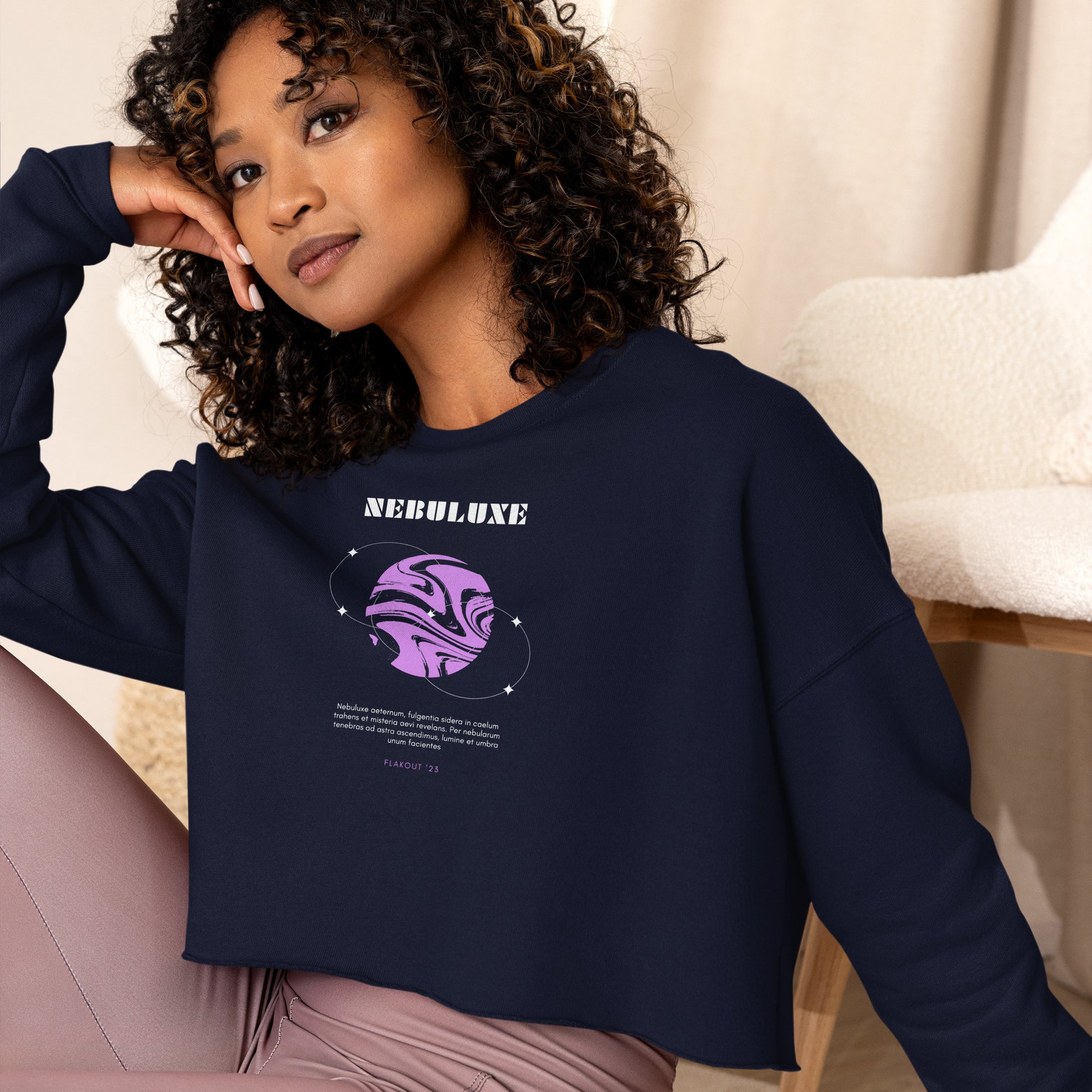 Nebuluxe Brilliance Women's Crop Sweatshirt - Navy - FLAKOUT